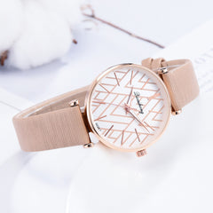 Casual Women Watches Flat Scale Dial Ladies Analog Quartz Wristwatch High Quality Leather Strap Clock Fashion Zegarki Damskie@50