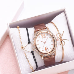 2020 Women Watches Rhinestone Dial Bracelet Set Simple Ladies Bracelet Casual Quartz Wristwatch Leather Clock Relogio Feminino*M
