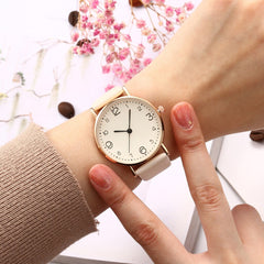 Fashion Women's Luxury Unique Leather Band Analog Quartz WristWatch Golden Ladies Watch Women Top Style Dress Clock Reloj Mujer*