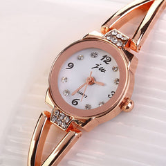 Watches Women Bracelet Watch Rhinestone Rose Golden Stainless Steel Wrist Watch For Ladies Alloy Strap Gift Relogio Feminino *M