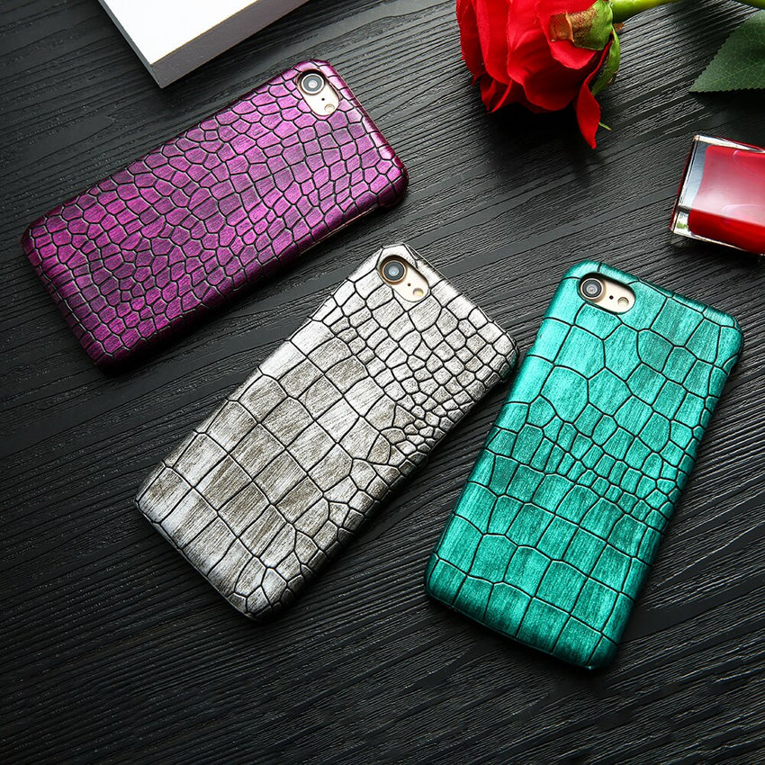Retro Crocodile Snake Leather Phone Case For iPhone X XR XS Max 8 7 6 6s Plus PC Hard Protective Back Cover Couque For iphone 7