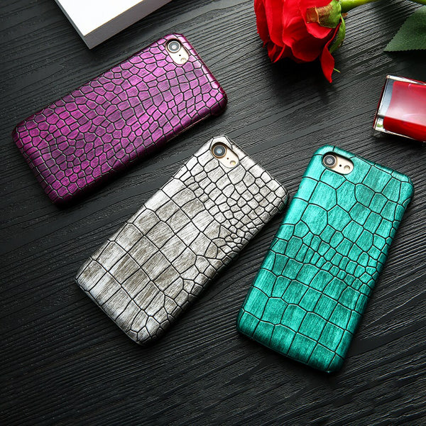 Retro Crocodile Snake Leather Phone Case For iPhone X XR XS Max 8 7 6 6s Plus PC Hard Protective Back Cover Couque For iphone 7