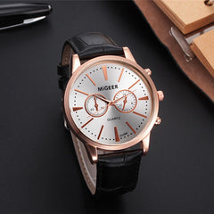 DISU Men Wrist Watch Retro Design Leather Band Analog Alloy Quartz Watches Men vintage men wristwatch clock mens wrist watches
