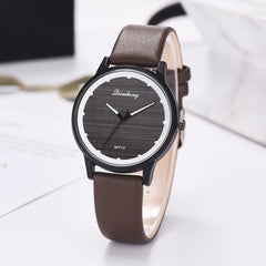 Featured Women Watches Dot Dial Ladies Fashion Quartz Wristwatch Fashion Leather  Strap Clock  Casual Dress Zegarki Damskie@50