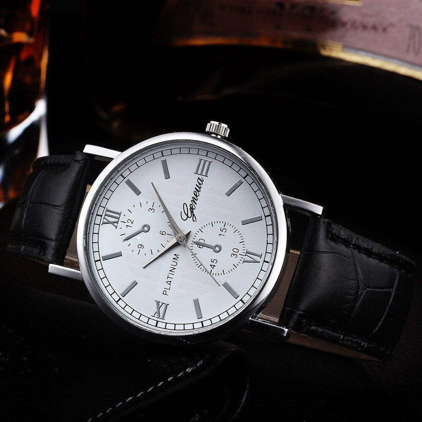 Man Wrist Watch Retro Design Leather Band Analog Alloy Quartz Watch new arrival in men wrist watches relogios masculinos