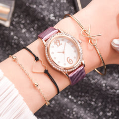 2020 Women Watches Rhinestone Dial Bracelet Set Simple Ladies Bracelet Casual Quartz Wristwatch Leather Clock Relogio Feminino*M