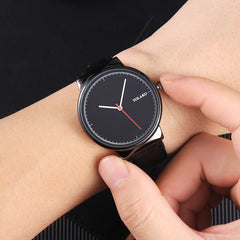 Casual Quartz Clock Round Dial Three-pin Trend Leather Strap Scale Watch Fashion Men's Watches Reloj Hombre